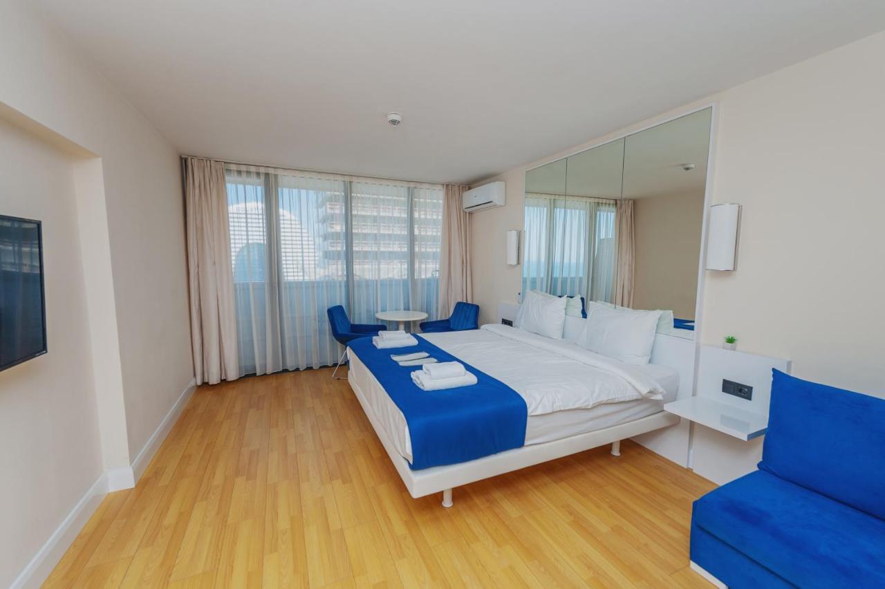 באטומי Orbi City Suite מראה חיצוני תמונה