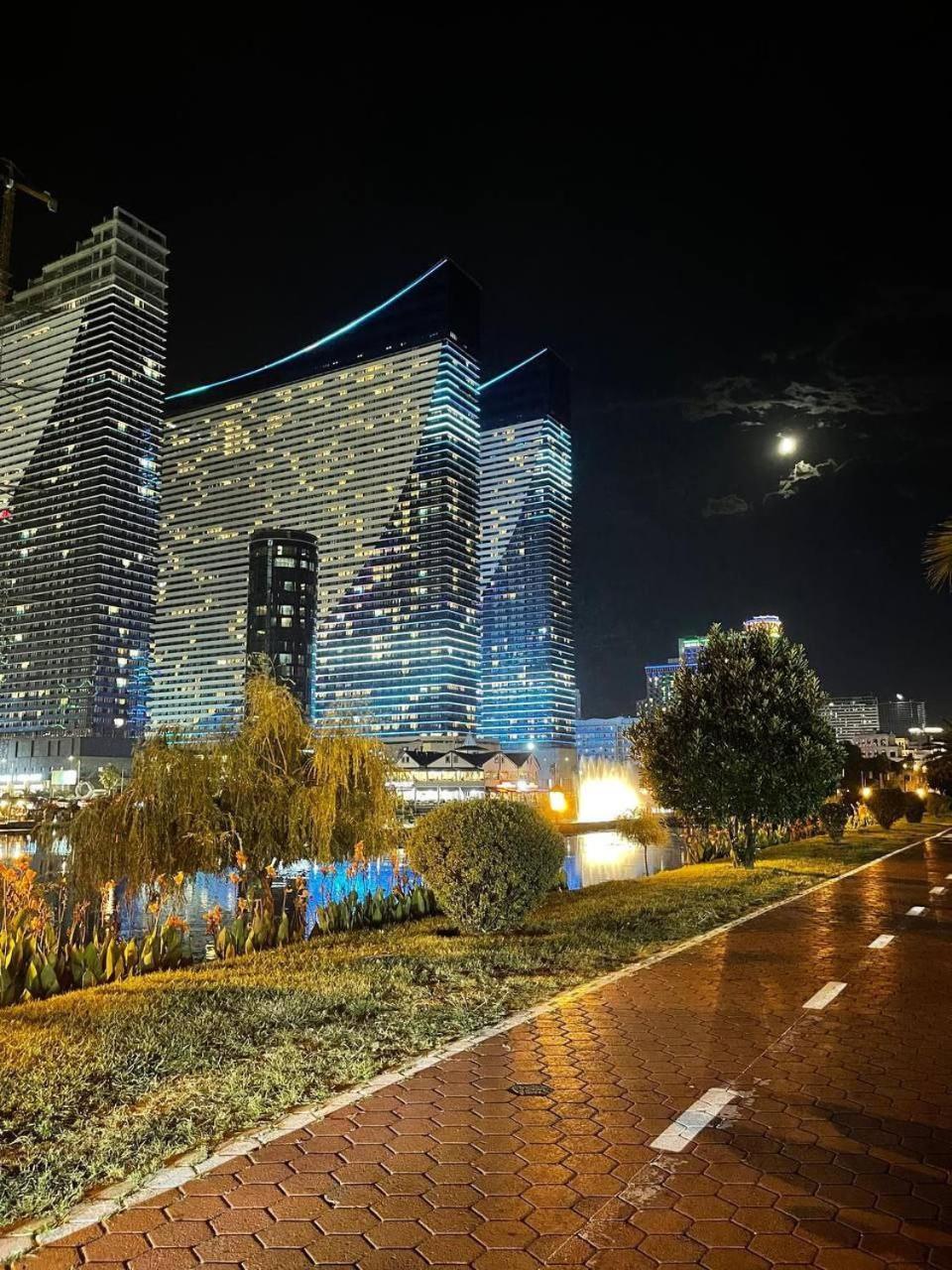 באטומי Orbi City Suite מראה חיצוני תמונה